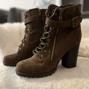 ❌SOLD❌ Women’s Suede  Booties